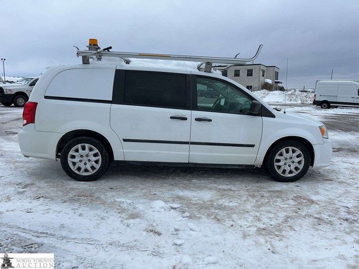 2014-ram-c/v-tradesman-image-10