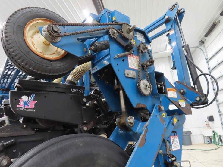 2007-kinze-3650-image-15