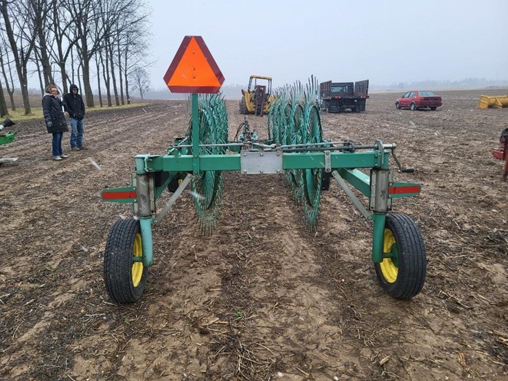 john-deere-704-image-5