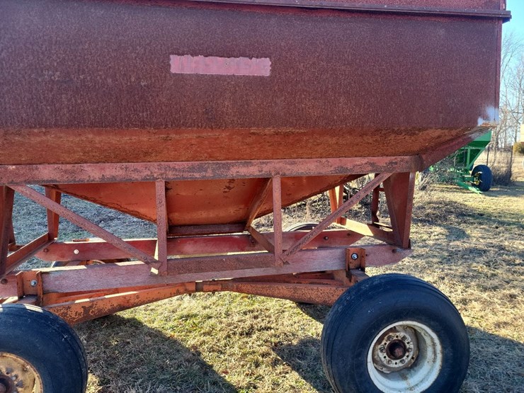 mccurdy-hopper-wagon-w/farmers-pride-running-gear-image-14