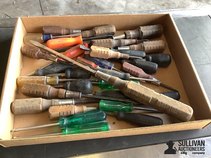 assorted-screw-drivers-image-2