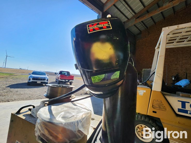 1983-hobart-beta-mig-200-welder-image-19