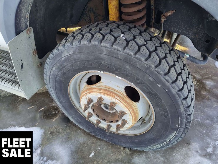 2009-ford-f550-image-12