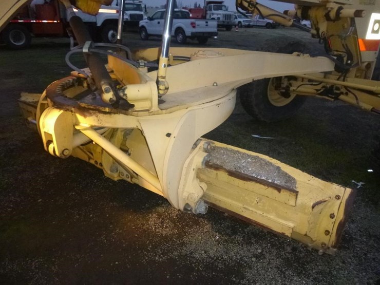 2006-komatsu-gd555-3c-image-28