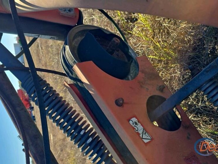 kuhn-cm247-side-cutter-image-3