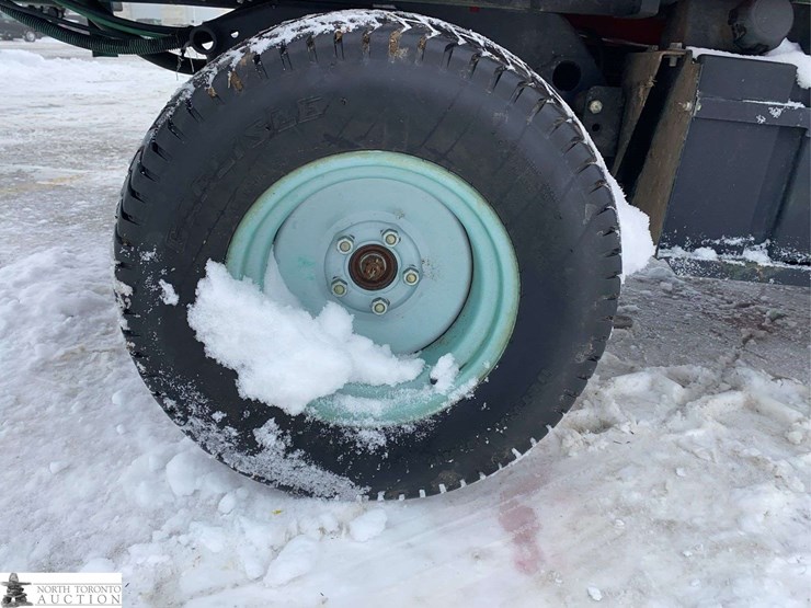 2010-jacobsen-cushman-ds175-image-23