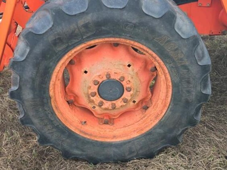 kubota-la1353-image-35