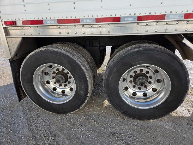 2011-wilson-hopper-bottom-image-23