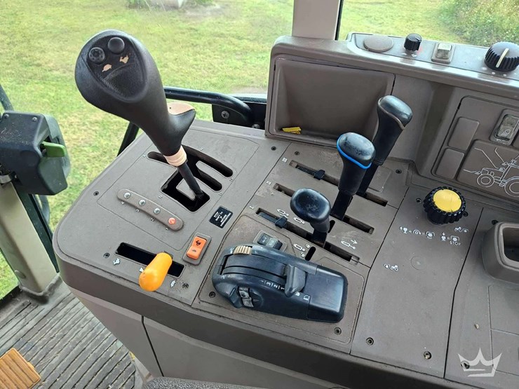 2012-john-deere-6430-image-24