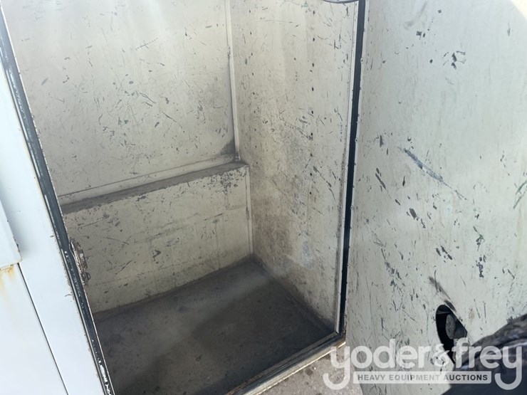 1993-ford-f-super-duty-image-18