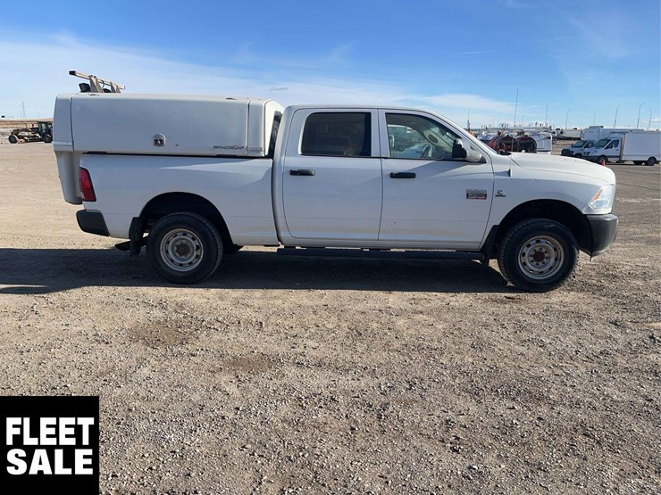 2012-dodge-3500-image-8