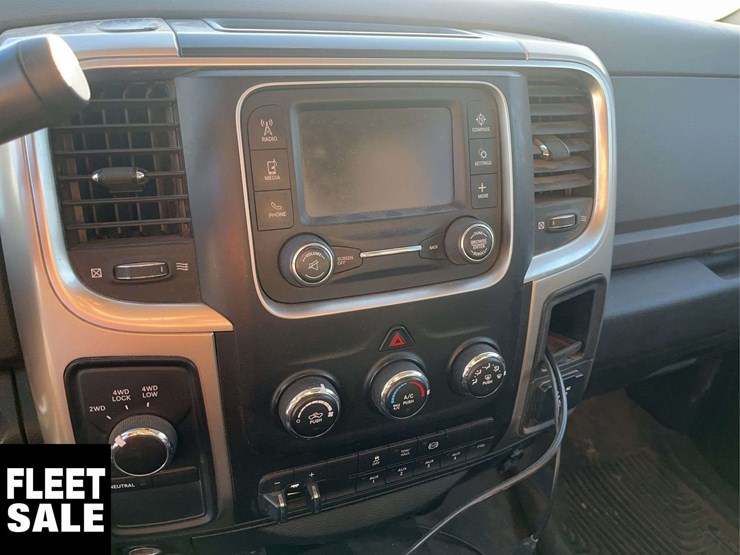 2014-ram-5500-4x4-s/a-bucket-truck-image-19