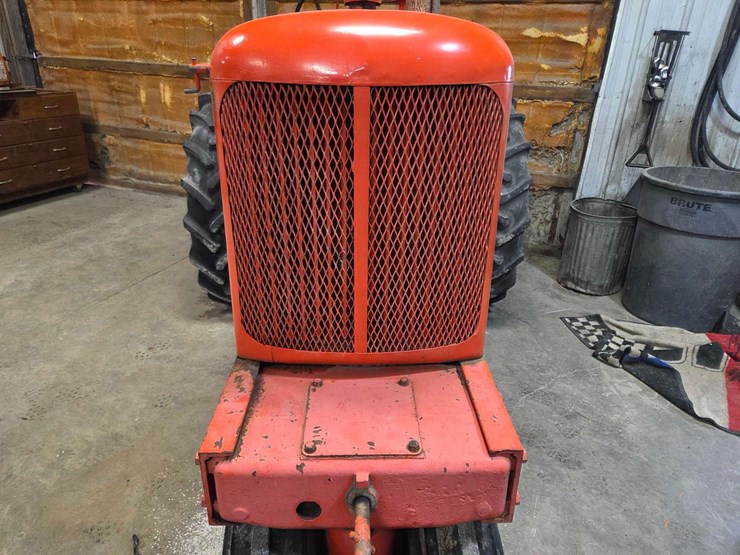 1952-allis-chalmers-wd-tractor-image-6