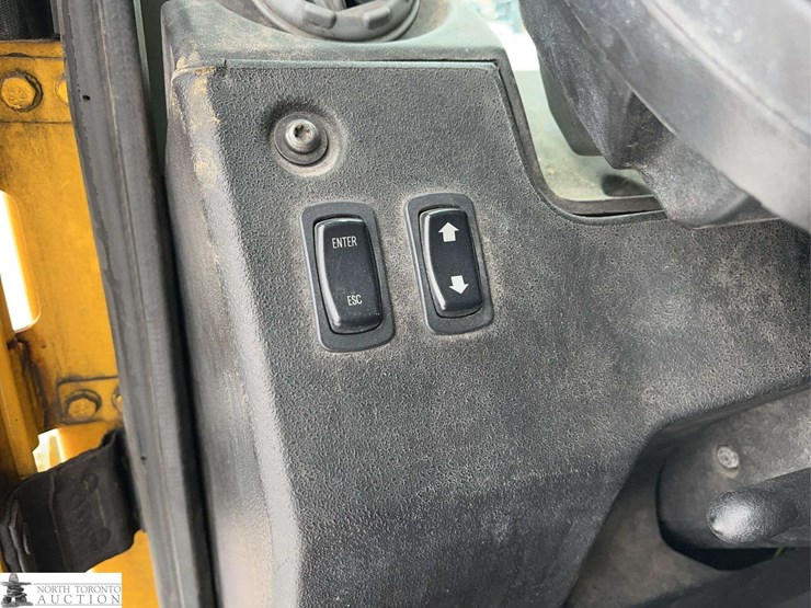 2018-mack-lr633-t/a-refuse-truck-image-28