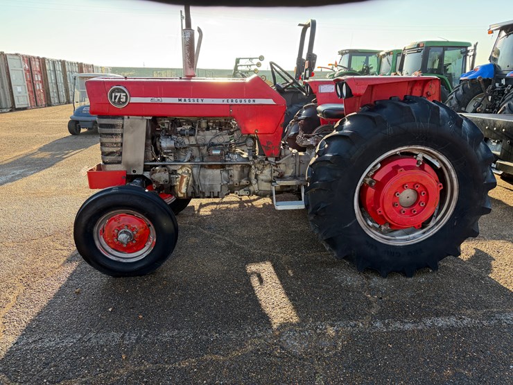 massey-ferguson-175-image-4