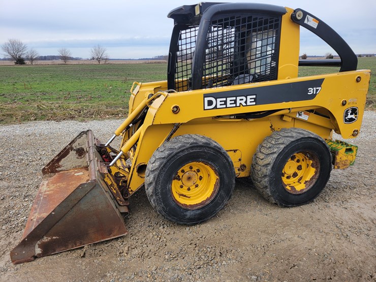 2007-john-deere-317-image-2