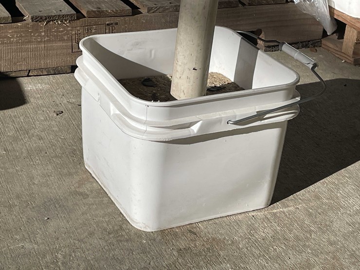 #2784-•-portable-safety-barrier-image-9