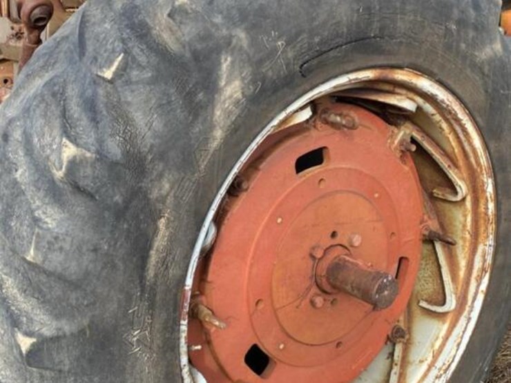 massey-ferguson-1105-image-6