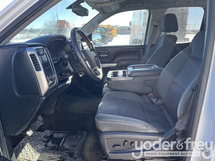 2015-chevrolet-silverado-1500-image-13