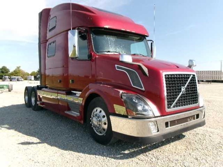 2014-volvo-vnl64t780-image-20