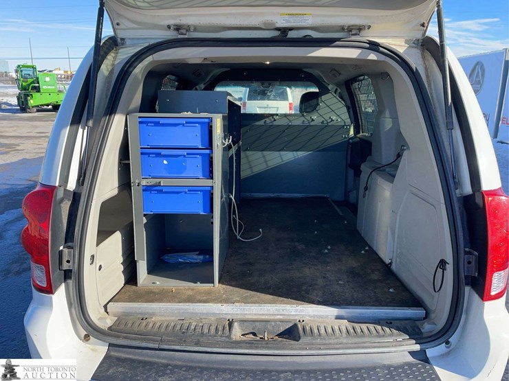 2012-ram-c/v-image-27