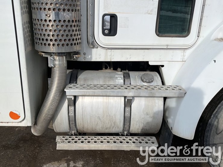 2007-kenworth-t300-image-56