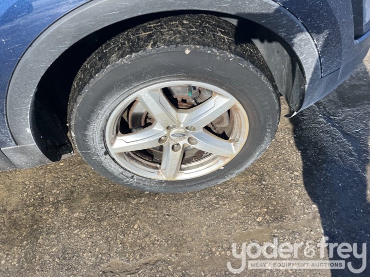 2016-ford-explorer-xlt-image-9