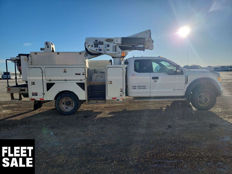 2017-ford-f550-image-8