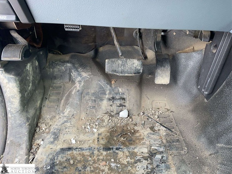 2012-ford-f350-image-19