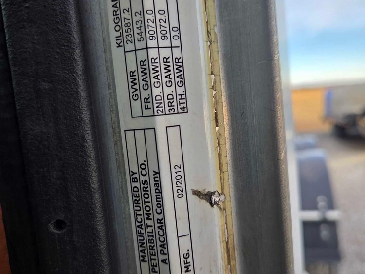 2013-peterbilt-388-image-73