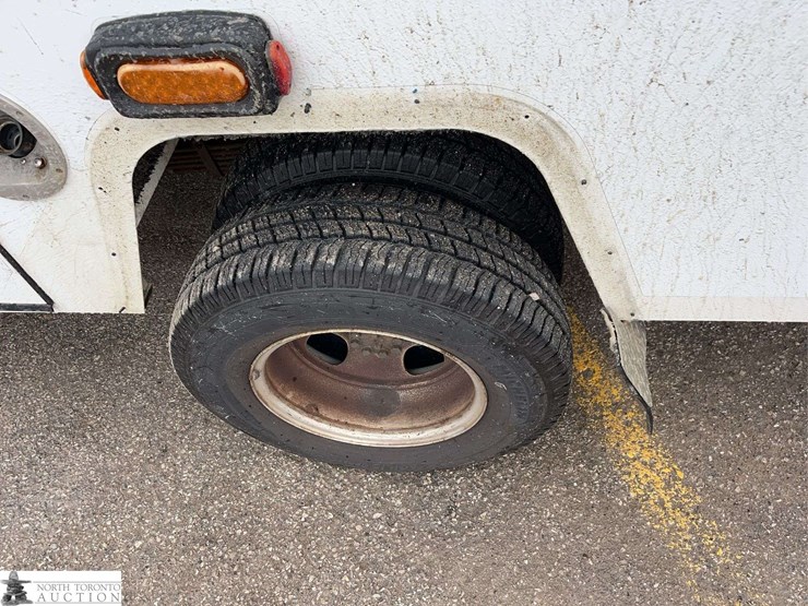 2016-chevrolet-express-g3500-image-11