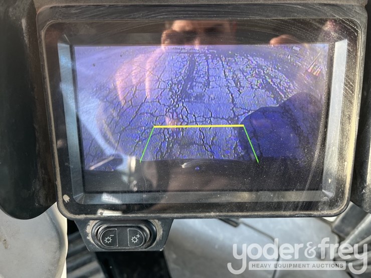 2014-komatsu-wa320-7-image-34