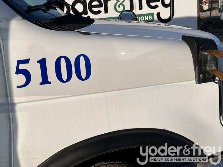 2016-ford-e450-image-45