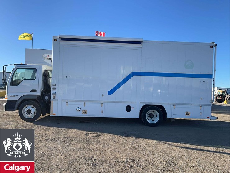 2009-ford-low-cab-forward-s/a-emergency-support-truck-image-2