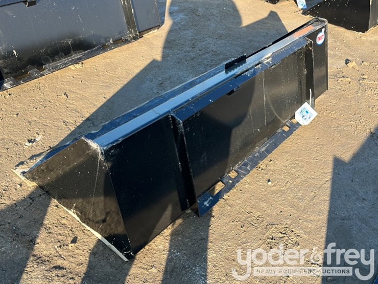 unused-72"-bucket-to-suit-skidsteer-image-3