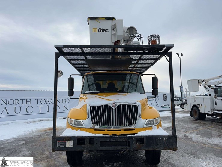 2010-international-durastar-4400-image-5