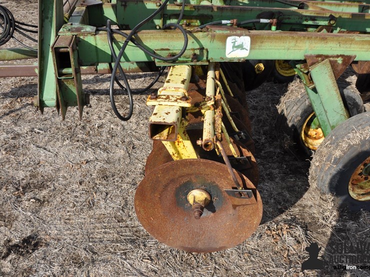 john-deere-230-image-20