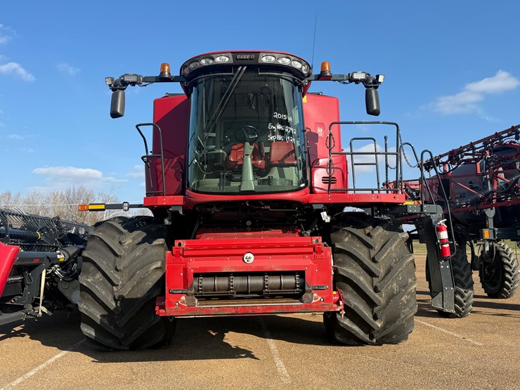 2015-case-ih-7240-image-3
