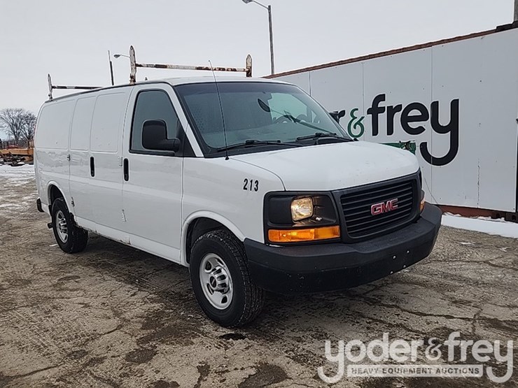 2011-gmc-savana-g2500-image-8