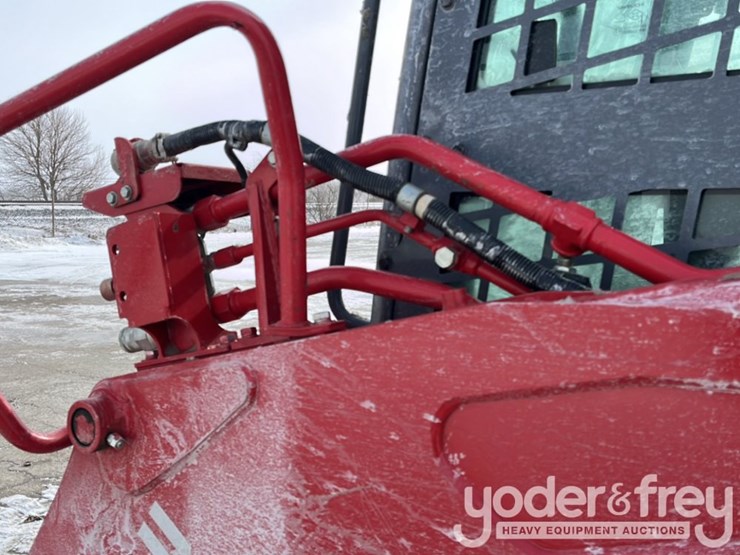 2022-takeuchi-tl12r2-image-31