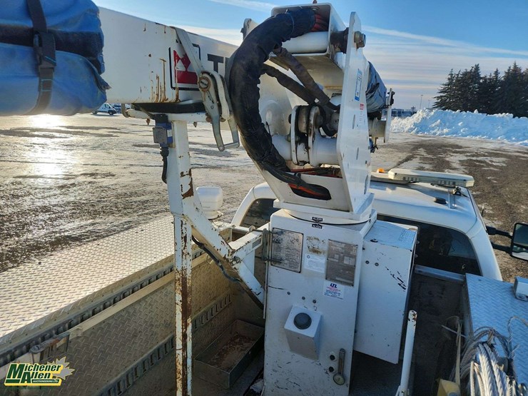 2012-ford-f550-image-43