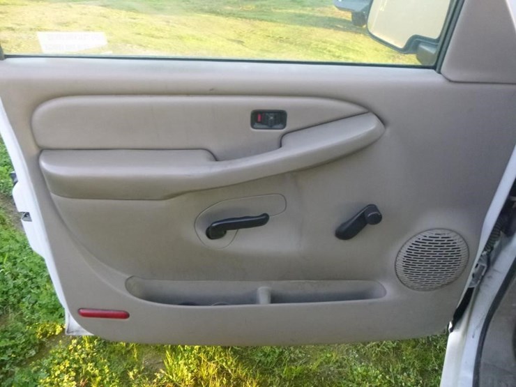 2007-chevrolet-1500-image-13