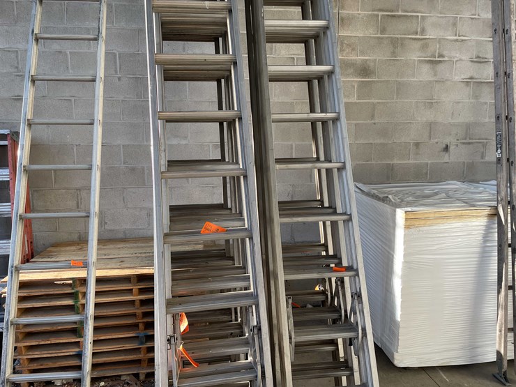 #2778-•-aluminum-extension-ladder-image-4