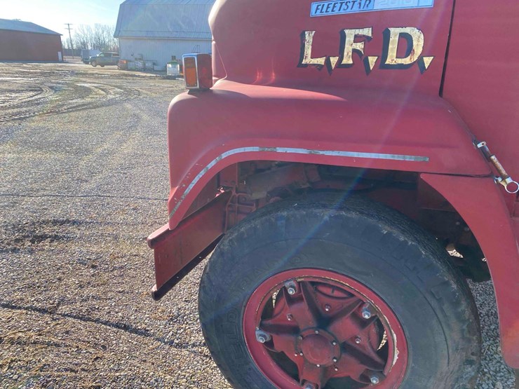 1970-international-2010a-fleetstar-firetruck-image-35