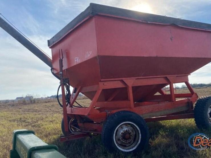 gravity-wagon-w/-parker-auger-image-8