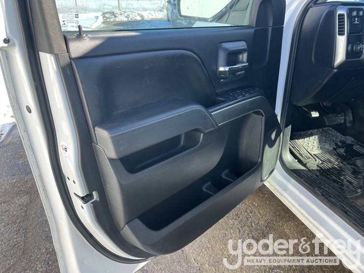 2015-chevrolet-silverado-1500-image-14