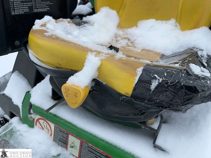 2013-john-deere-7400-image-15