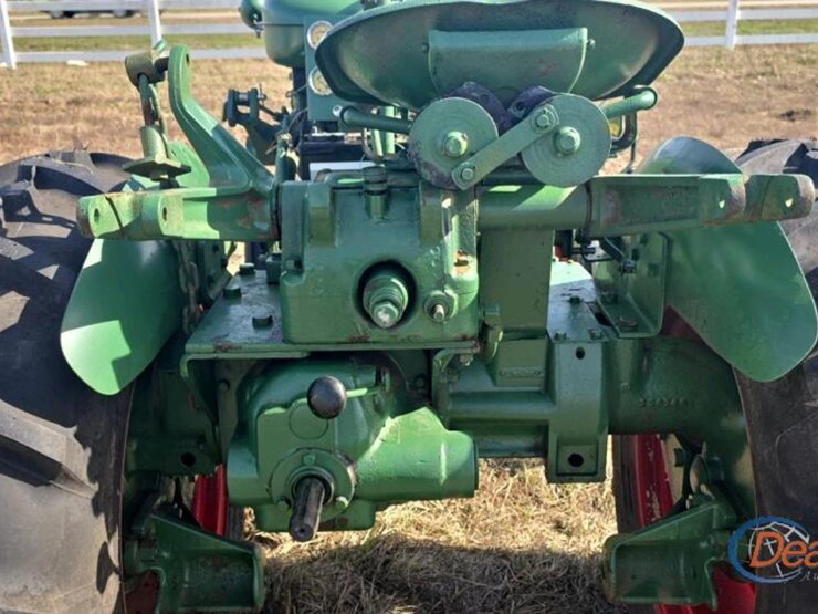 1957-oliver-super-44-image-10