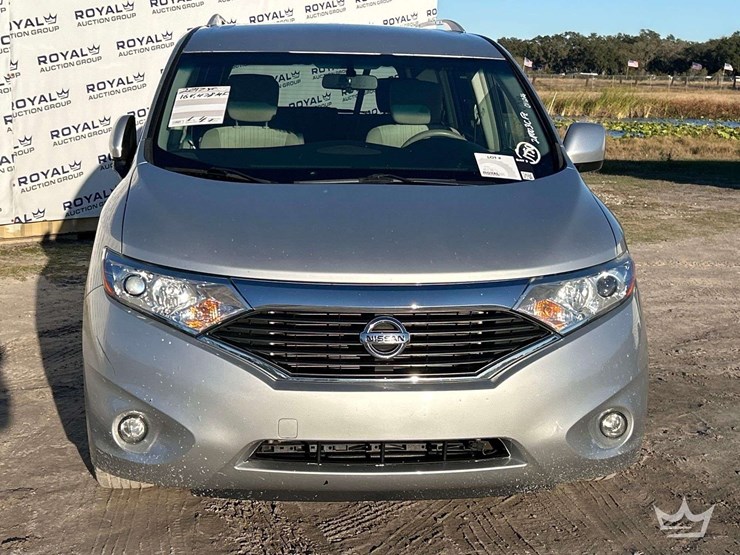 2017-nissan-quest-image-32