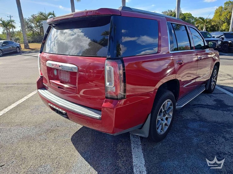 2015-gmc-yukon-denali-image-3